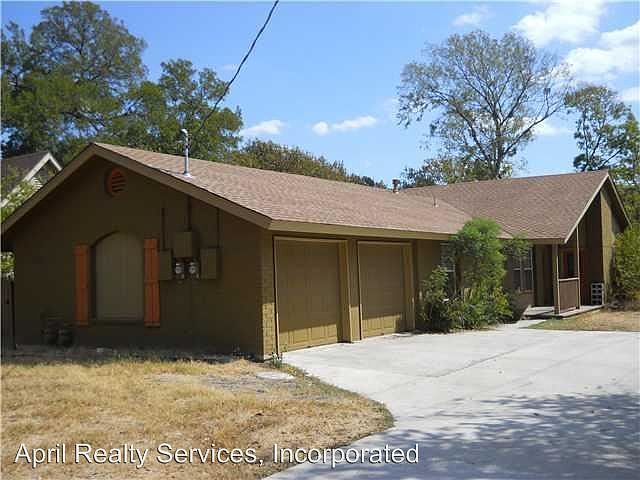 1st image of 3305 S Oak Dr #A