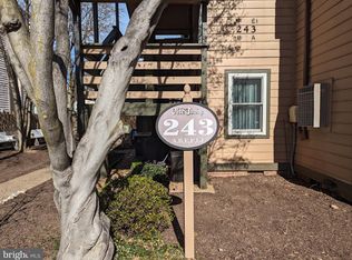 243 Loudoun St SW #I, Leesburg, VA 20175