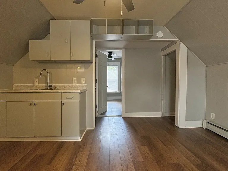 153 Pine St #3 — Photo 6