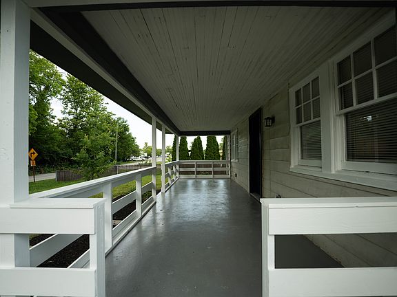 4th image of 739 E Werges Ave