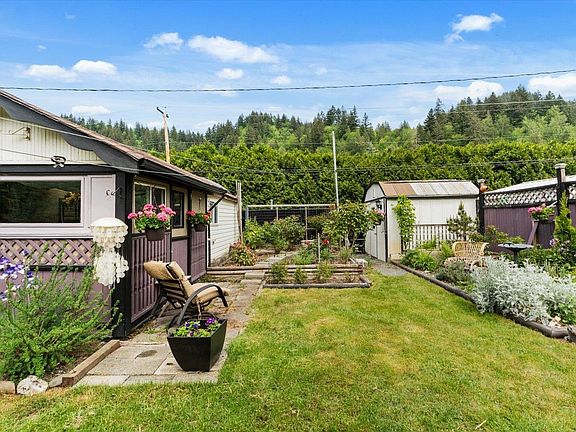 5th image of 46484 Chilliwack Lake Rd #5