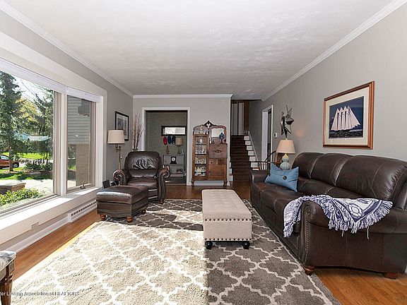 3rd image of 147 Lexington Ave