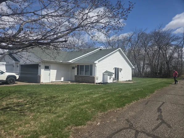 1274 Circle Pine Dr, New Richmond, WI 54017