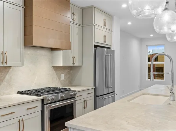 201 New St #1204, Decatur, GA 30030