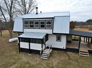 120 Grand Pierre Dr, Golconda, IL 62938