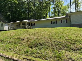465 Dollin Ln, Foster, WV 25081