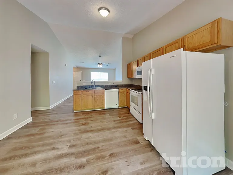 649 Belgium Dr — Photo 6