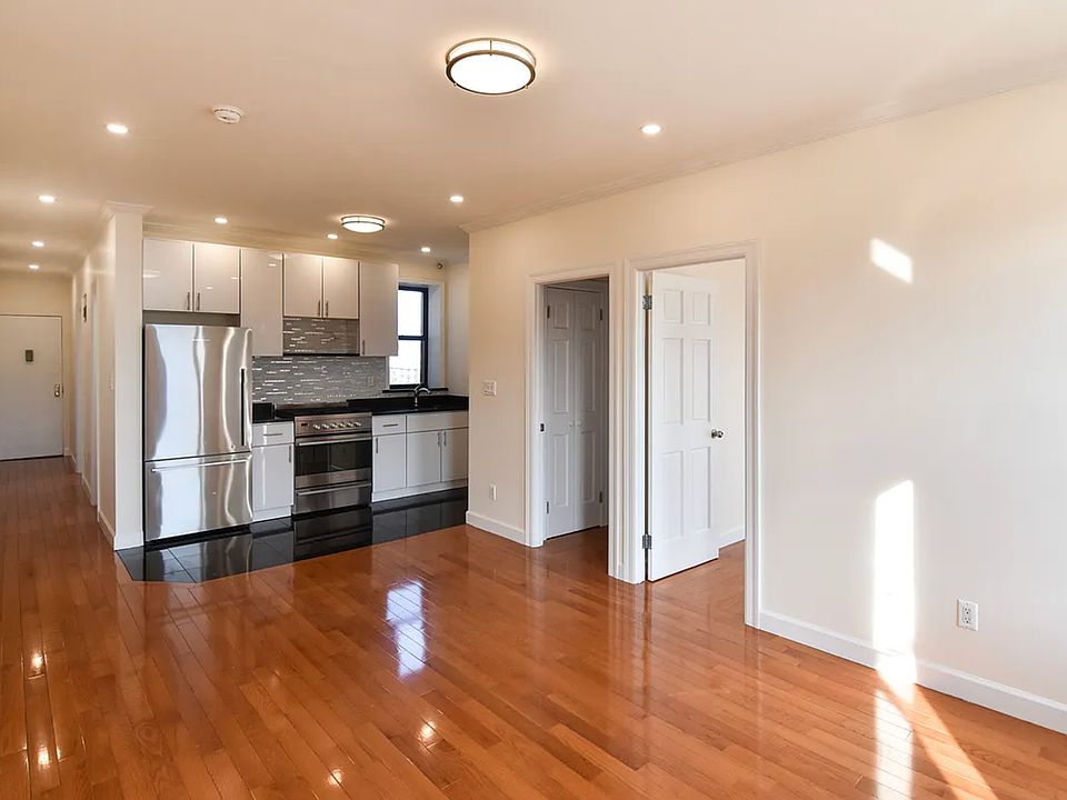 1st image of 191 S 9th St Unit 27
