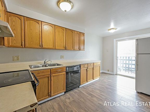 4th image of 6484 W 13th Ave #8