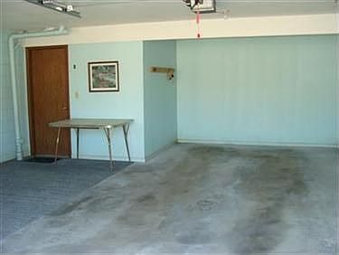 4th image of 1269 Somerset Dr