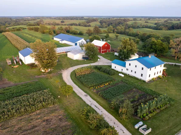 2620 655th Ave, Albia, IA 52531