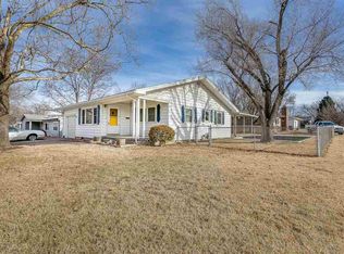 220 Dellway St, El Dorado, KS 67042