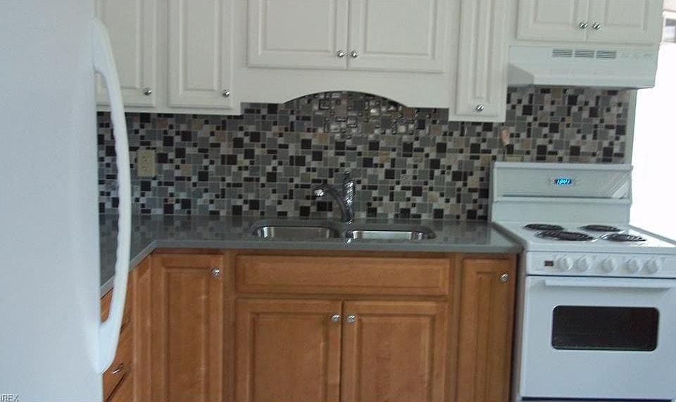 2nd image of 614 Boston Ave