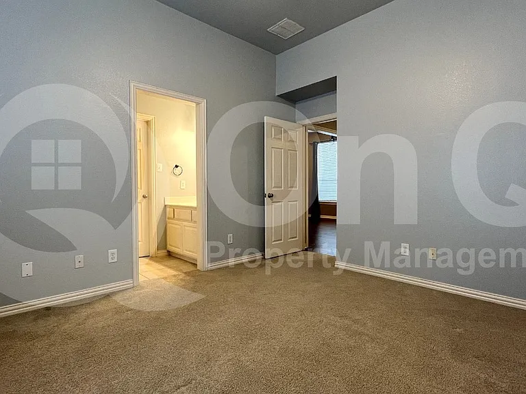 6798 Lee Meadow Dr — Photo 18
