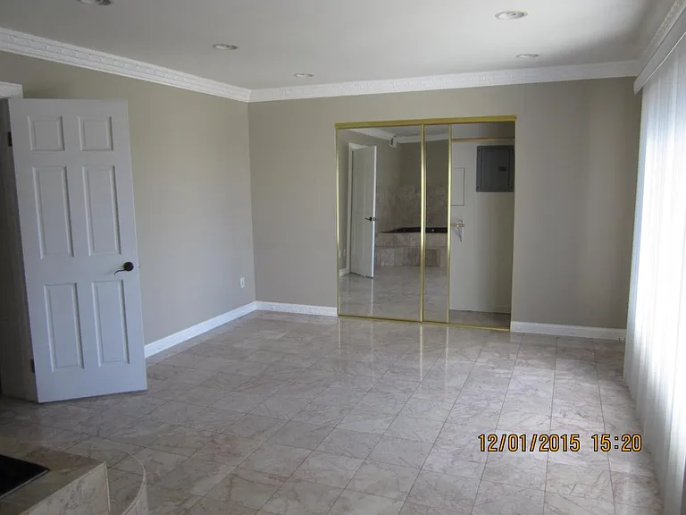 1230 Marion Dr — Photo 5