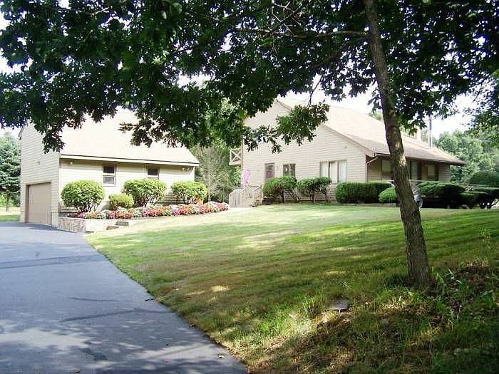 692 Franklin Rd, Coventry, RI 02816 Zillow