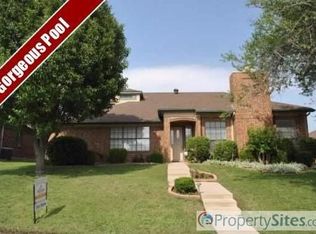 2902 Sierra Dr, Carrollton, TX 75007