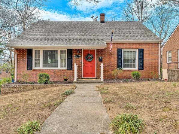 2927 Hollowell Ave SW, Roanoke, VA 24015