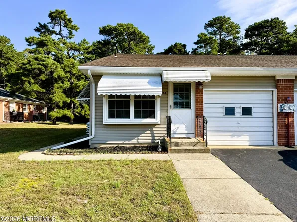 73 A Hudson Parkway, Whiting, NJ 08759
