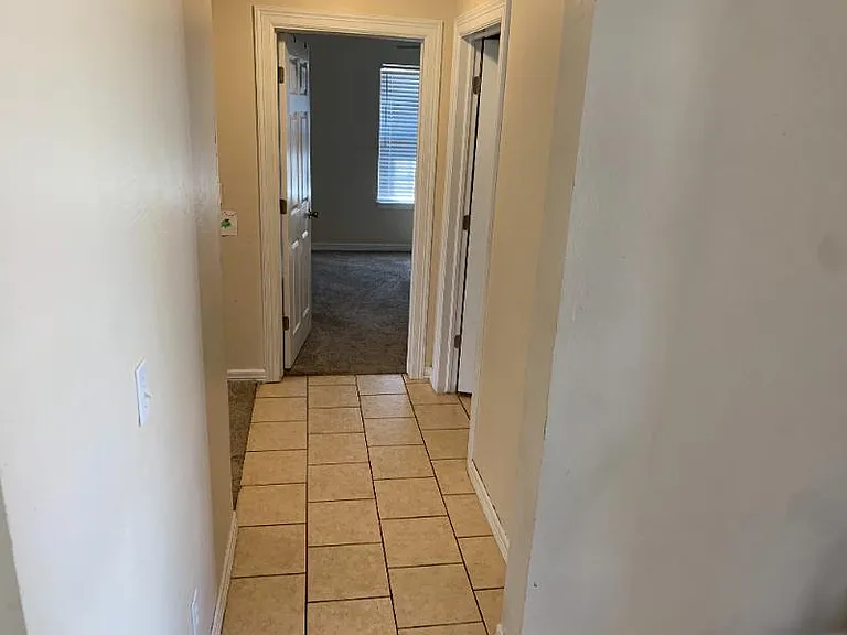 1217 E Emma Ln — Photo 9
