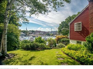27 Sea St, Camden, ME 04843