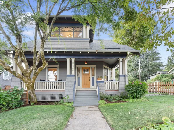 3452 SW Falcon St, Portland, OR 97219