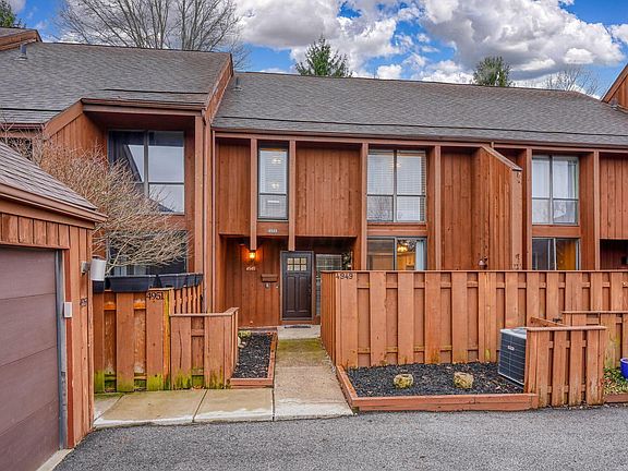 2nd image of 4949 Whistlewood Ln