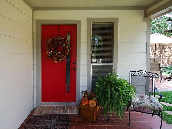 3rd image of 3415 Valley Gardens Dr