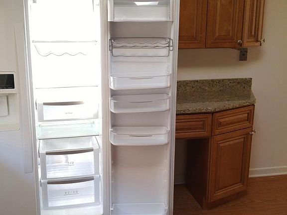 Bottle Fridge & Desk