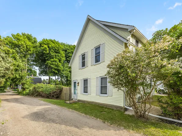 5 Peterson Road, Plymouth, MA 02360