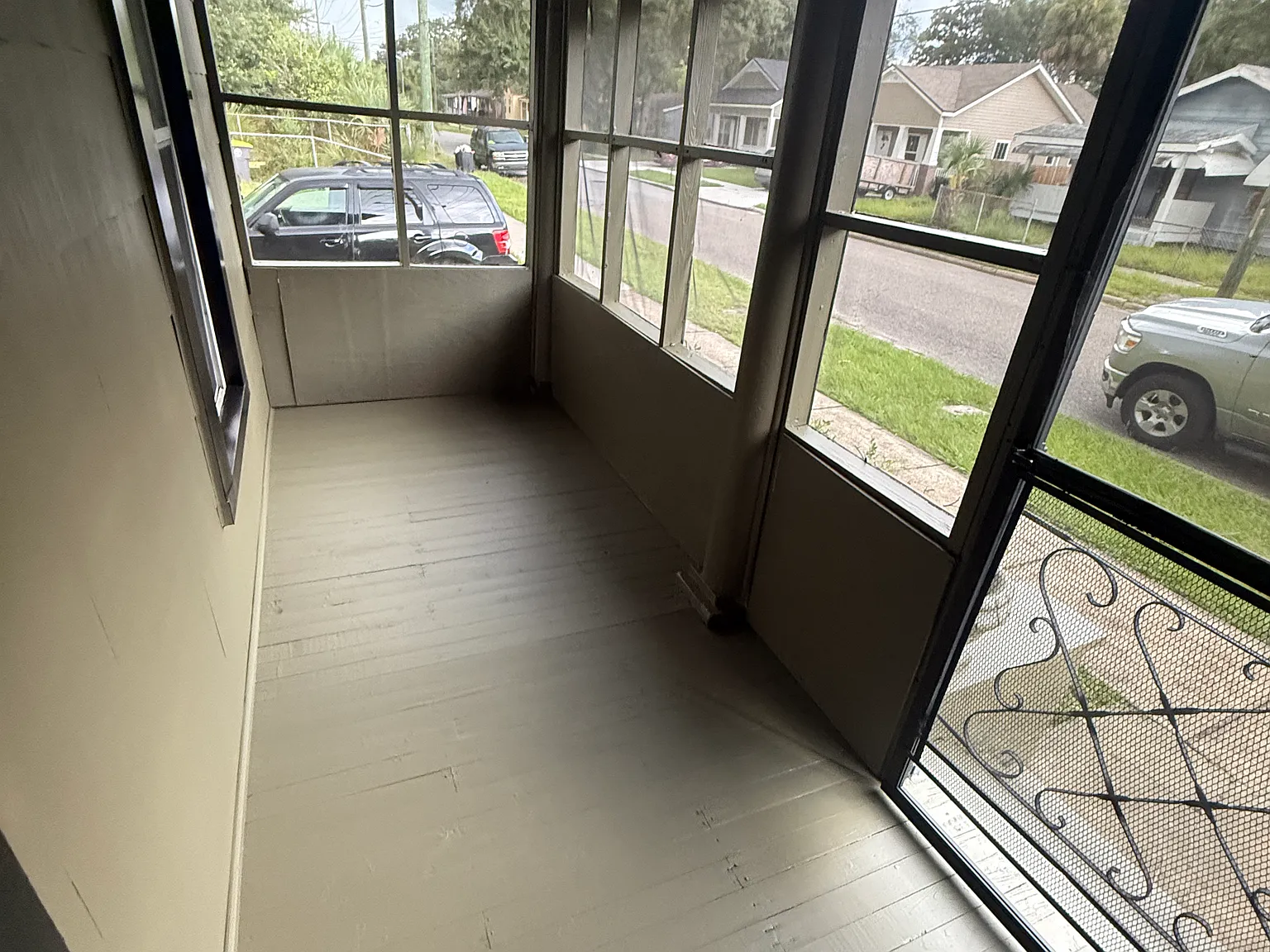 2 bed, 1000 sqft, $1,350 — Photo 2