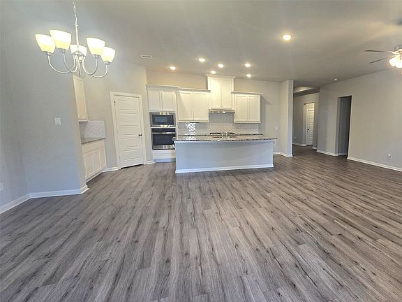 2nd image of 4805 Briarwood Dr
