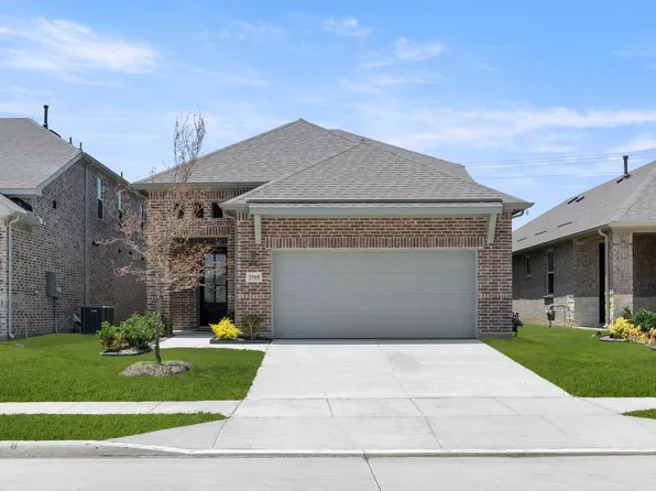 5909 Laurel Lake Ln, Pilot Point, TX 76258