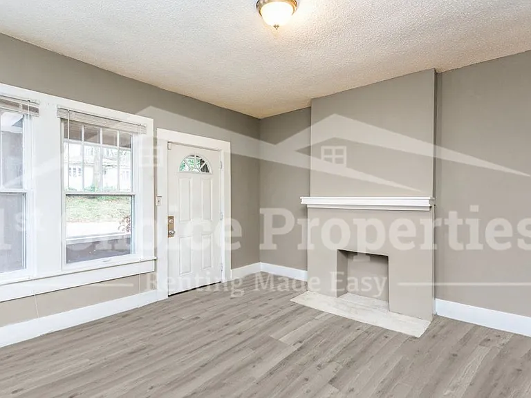 617 83rd Pl S — Photo 5