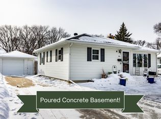 206 22nd Ave N, Fargo, ND 58102