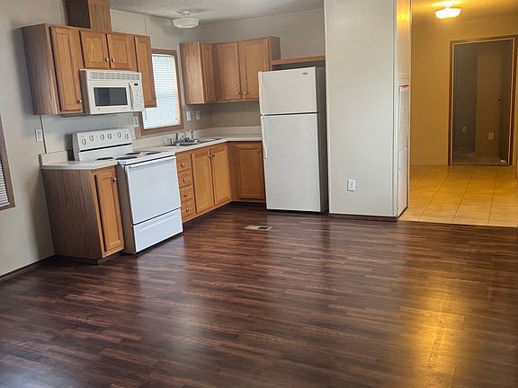5th image of 3200 E Reno Ave #12D