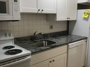 80 Cambridge Rd #26-J, Woburn, MA 01801