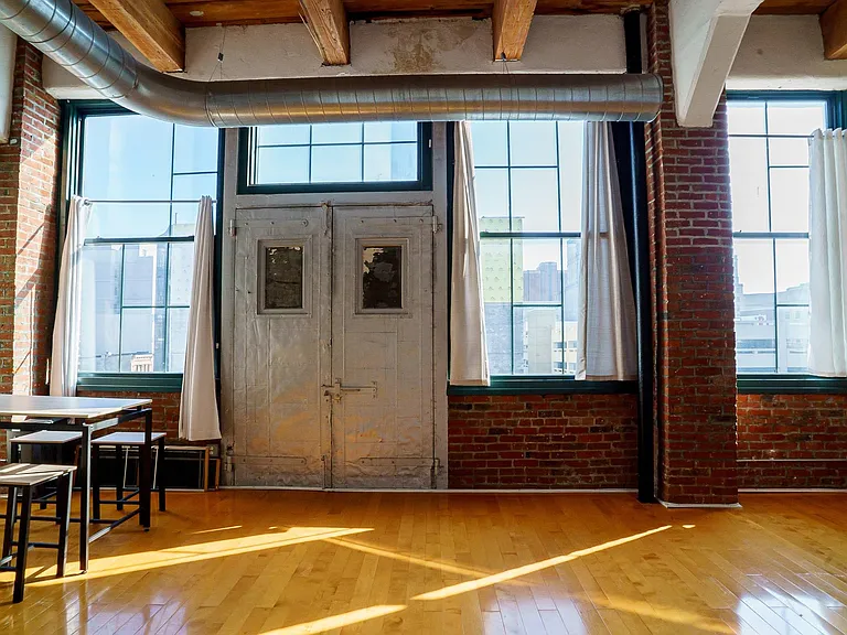 1010 Arch St #609 — Photo 17