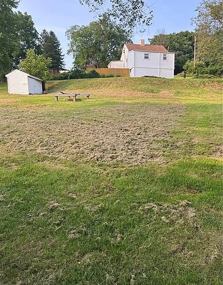 258 Cherry Ave — Photo 4