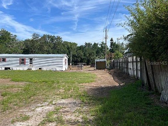 4th image of 15617 Casey Rd