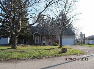 411 Stafford Dr, Elyria, OH 44035