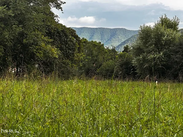 2725 Greystone Rd, Greeneville, TN 37743