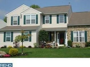 13 Summerfield Ln, New Castle, DE 19720