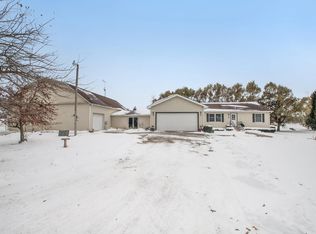 69743 84th Ave, Watervliet, MI 49098