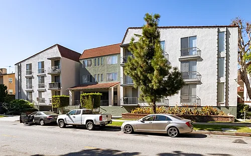 Canterbury Apartments Photo 1