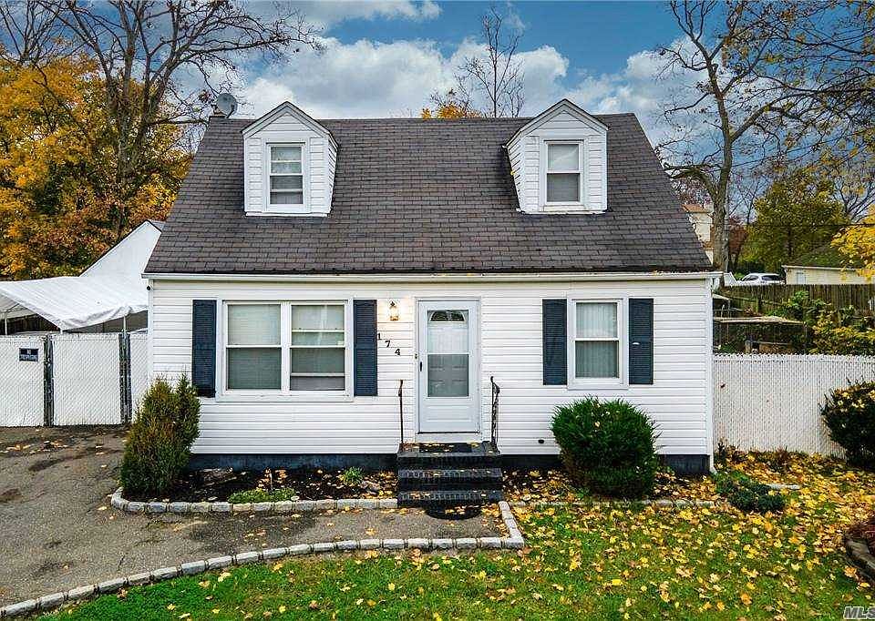 1st image of 174 Lake Dr
