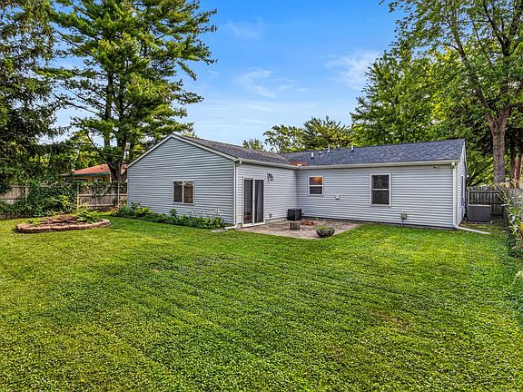 4th image of 1301 Westfield Dr