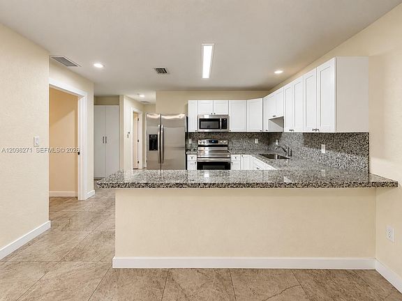 4th image of 1336 SW 69th Ave #1336