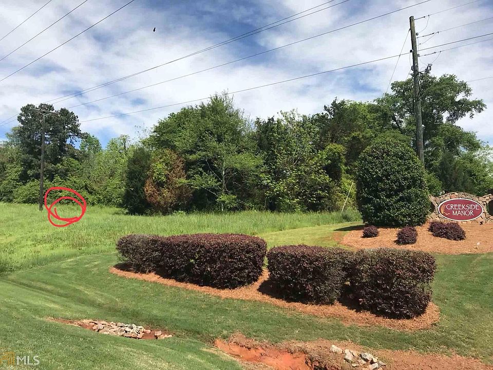 2nd image of 205 Rockwood Blvd