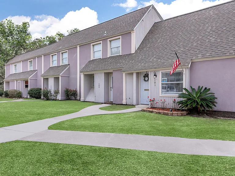 Gulf Coast Townhomes — Photo 3